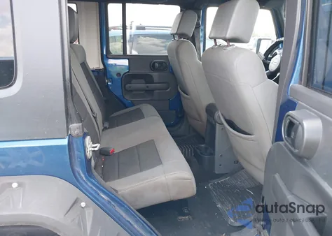 2010 Jeep Wrangler Unlimited Sahara from USA, damaged, VIN 1J4HA5H16AL156418